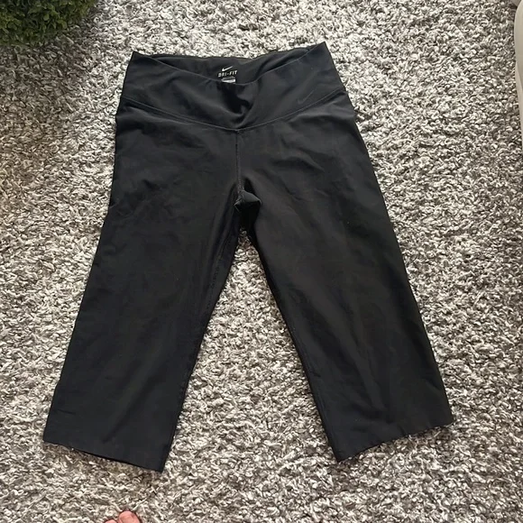 Nike - Picture 5 of 5